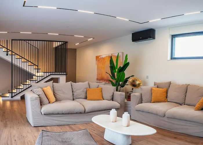 Monte Vinea By Guide