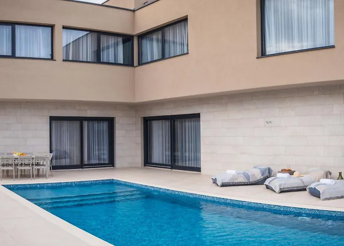 Villa Monte Vinea By Guide Kringa