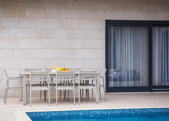 Vila Monte Vinea By Guide Kringa