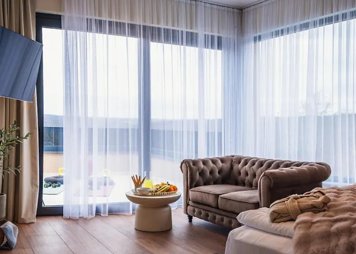 Monte Vinea By Guide *