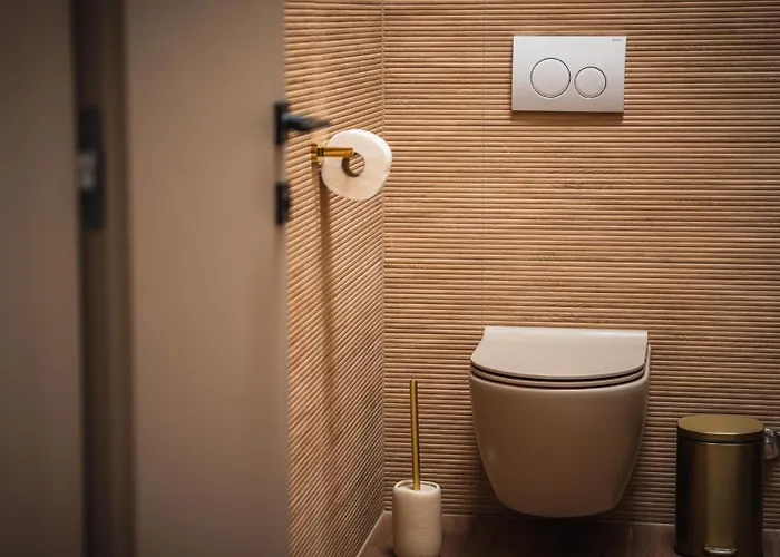 Monte Vinea By Guide *