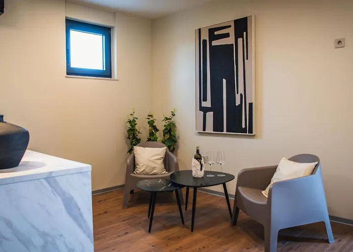 Monte Vinea By Guide Villa